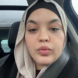 Foto di Ilham
